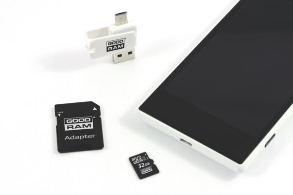 Karta pamięci z adapterem i czytnikiem kart GoodRam All in one M1A4-0320R12 (32GB; Class 10; Adapter, Czytnik kart MicroSDHC, Karta pamięci)